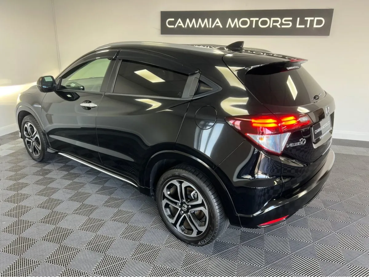 Honda Vezel Honda Vezel Hybrid - Image 3
