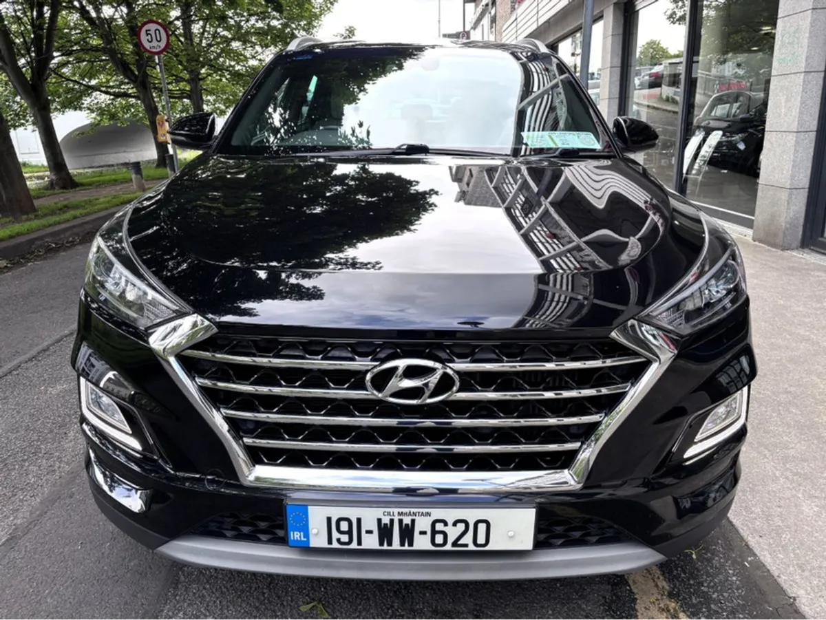 Hyundai Tucson 1.6d Executive Plus 5DR - Image 3