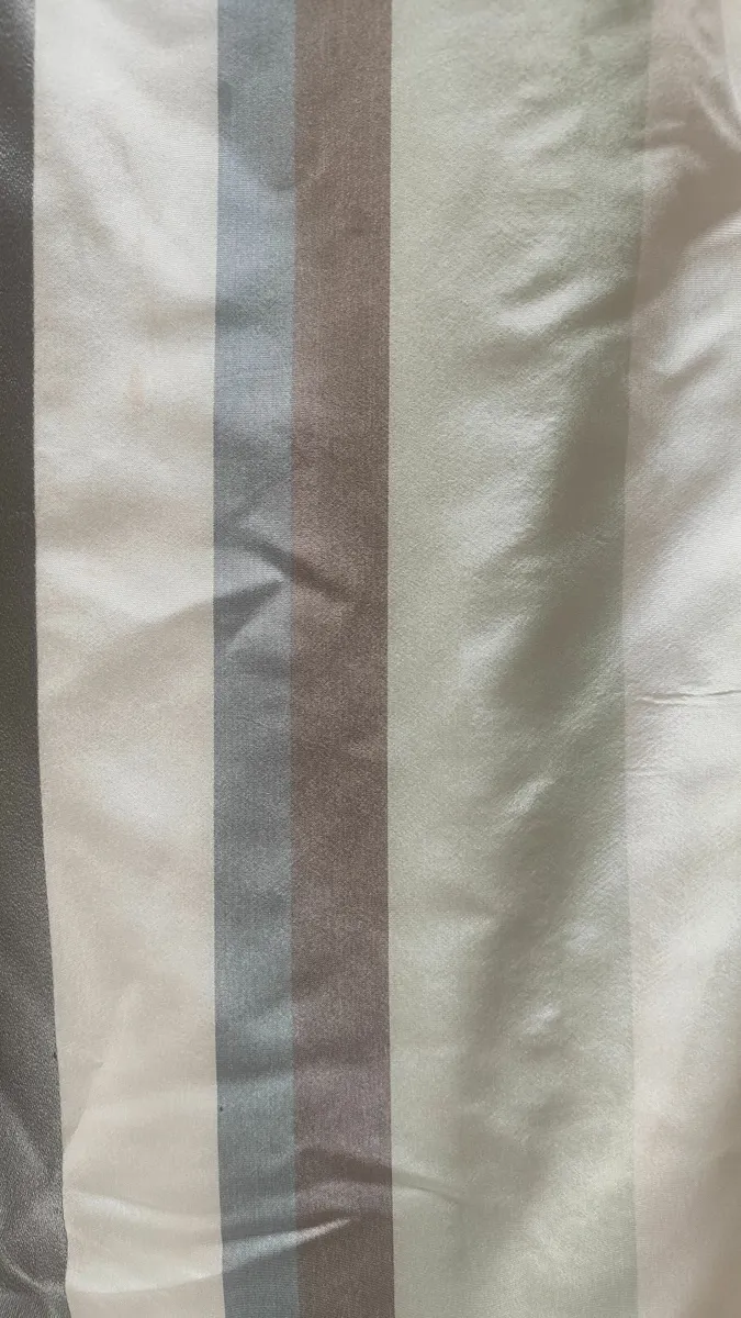 Curtains - Image 3