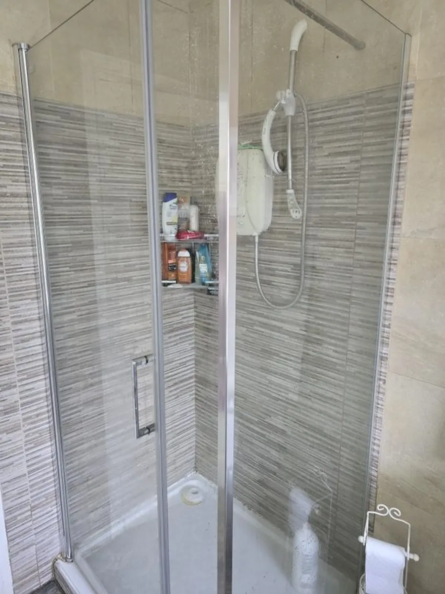 Shower Doors Merlyn Series 8 - Image 1