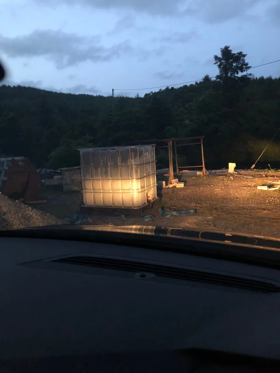 Cage Tank
