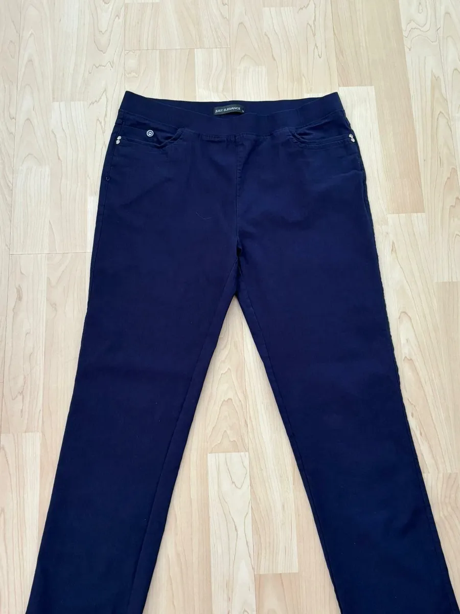 "Just Elegance" Trousers size 14-16 Waist - Image 1