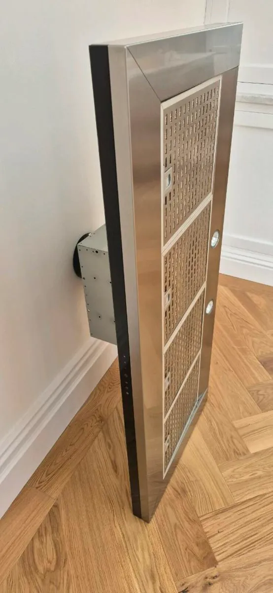 Fisher & Paykel 120cm Chimney Cooker Hood - Image 3