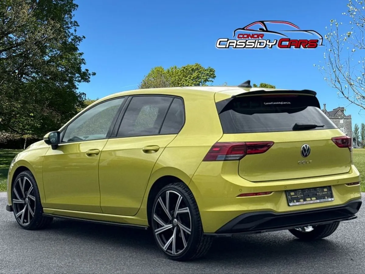 Volkswagen Golf Life TDI  kitted  232 REG - Image 3