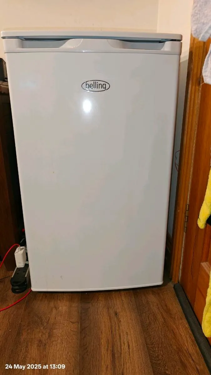 Belling under counter fridge - Image 1