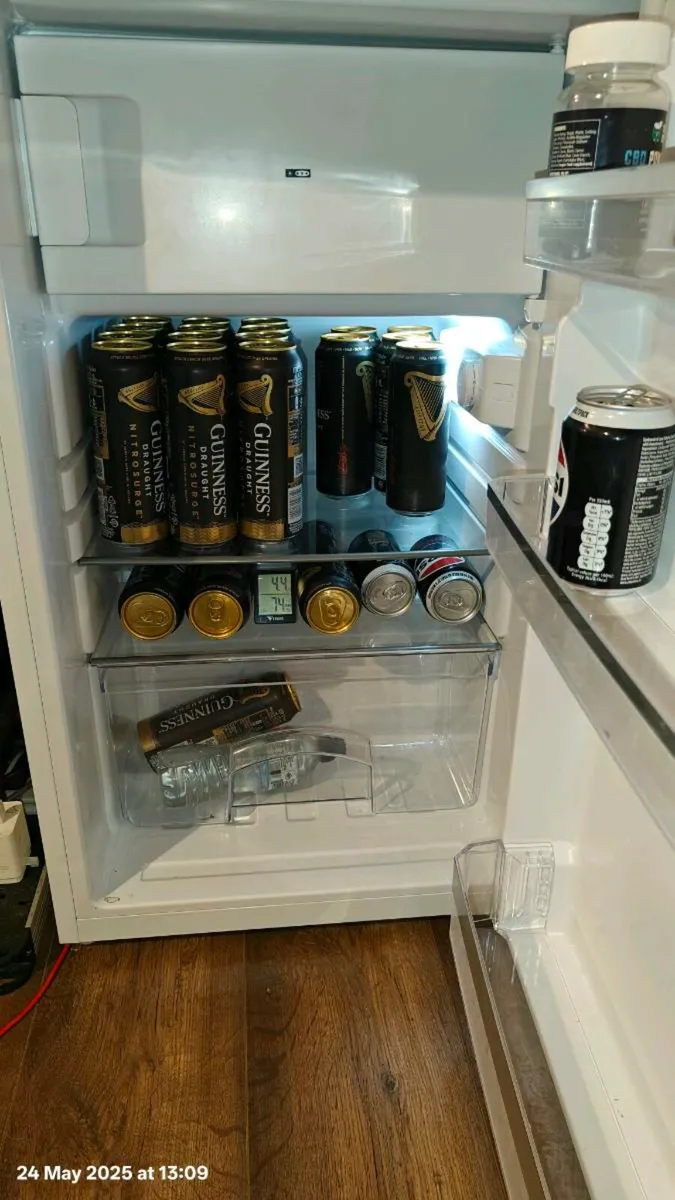 Belling under counter fridge - Image 2