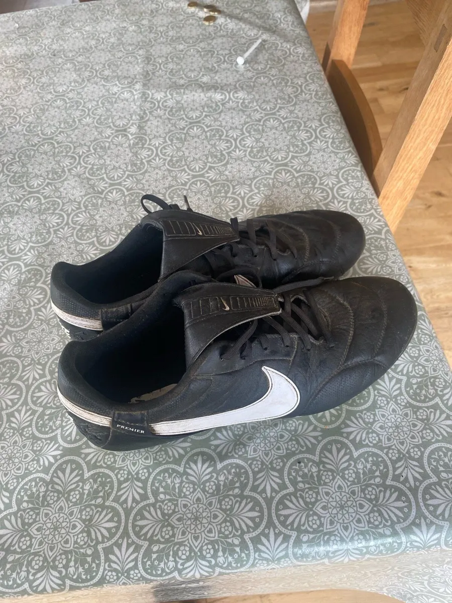 Soccer football boots - Image 1