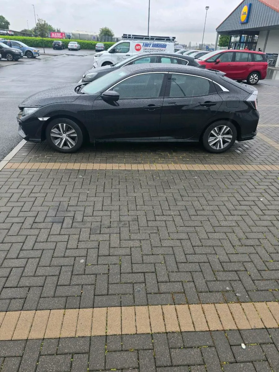 Honda Civic - Image 2