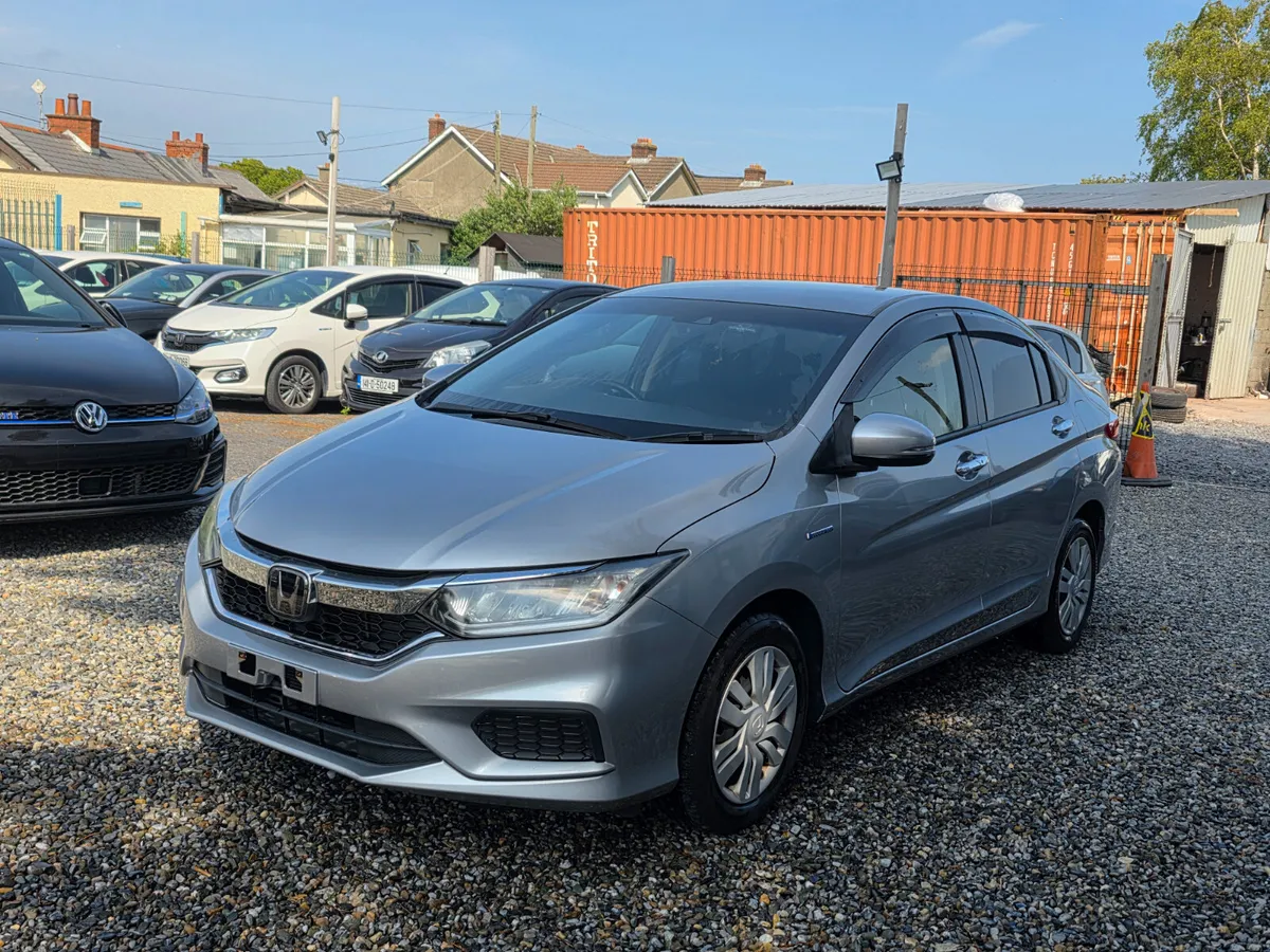 Honda Grace 1.5L Hybrid | Automatic 20k Miles ONLY - Image 2