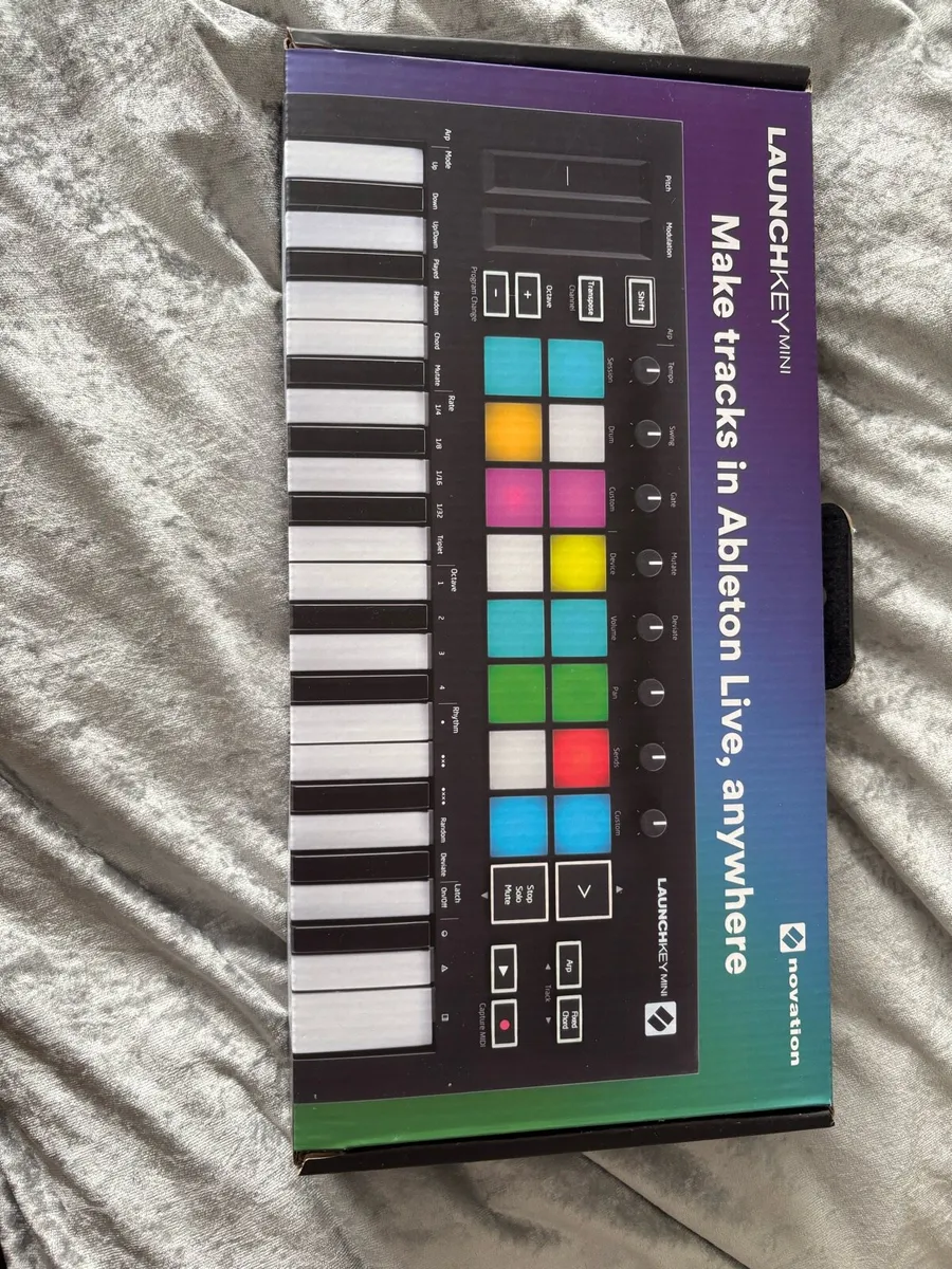 Launch key mini Mk3 midi keyboard - Image 1