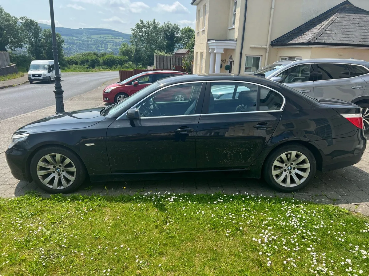BMW 2007 520D - Image 1