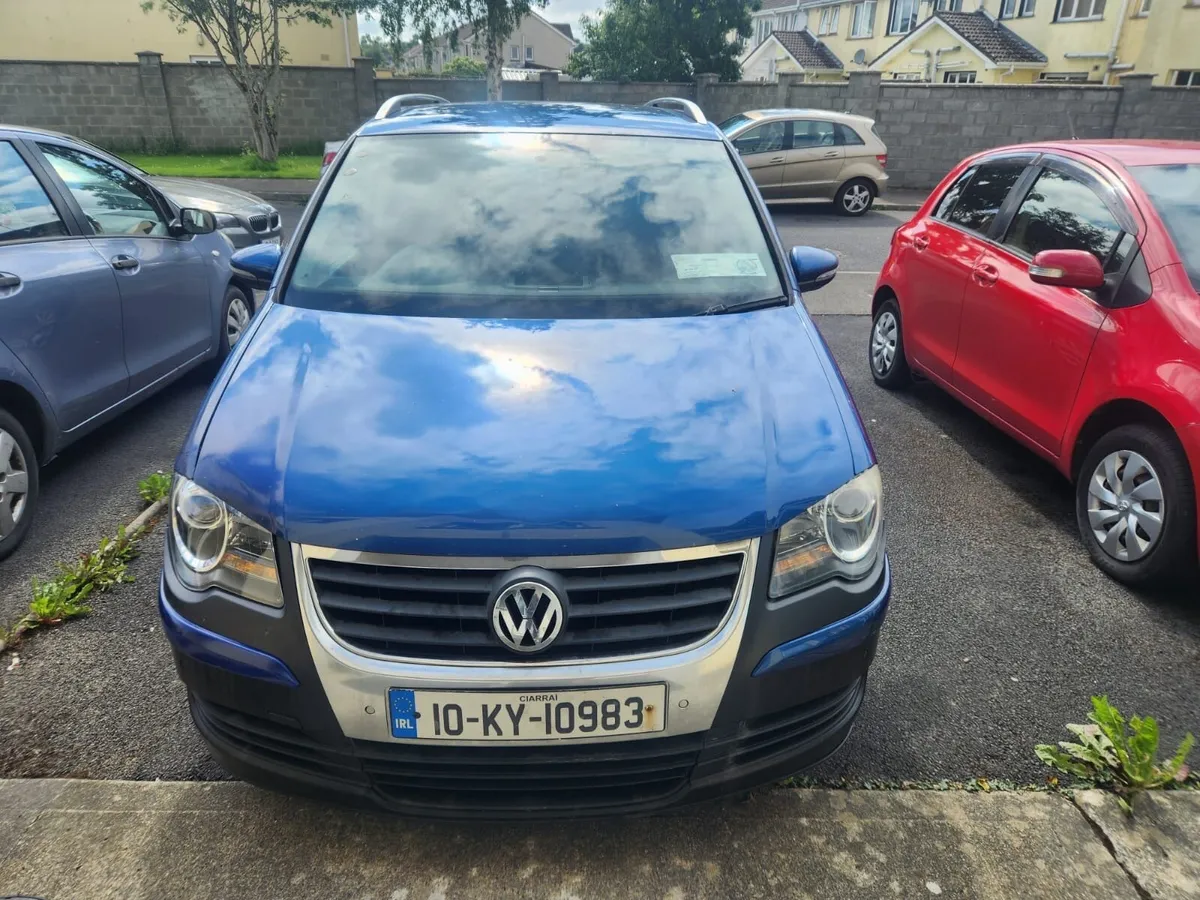 Volkswagen touran - Image 2