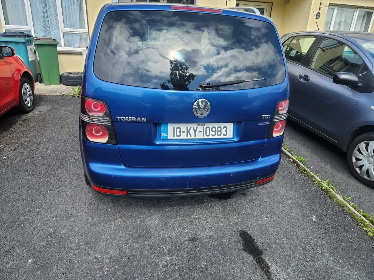 Volkswagen touran - Image 4