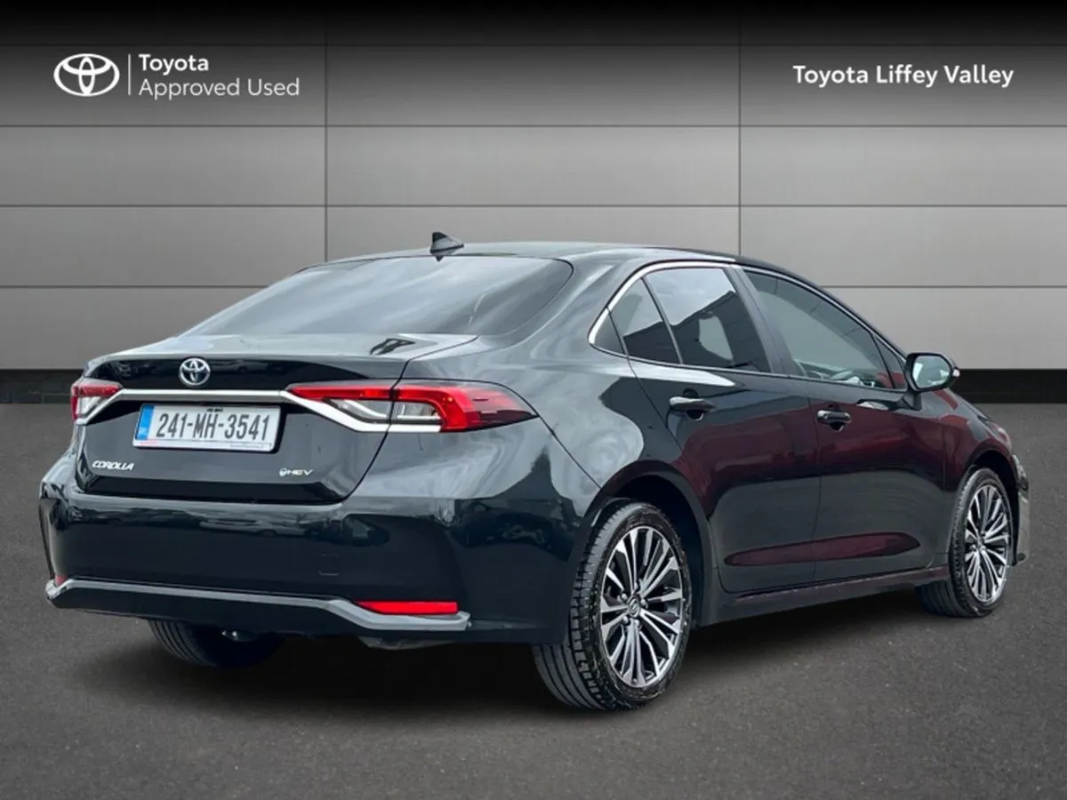 Toyota Corolla Luna Sport Hybrid Saloon - Image 2