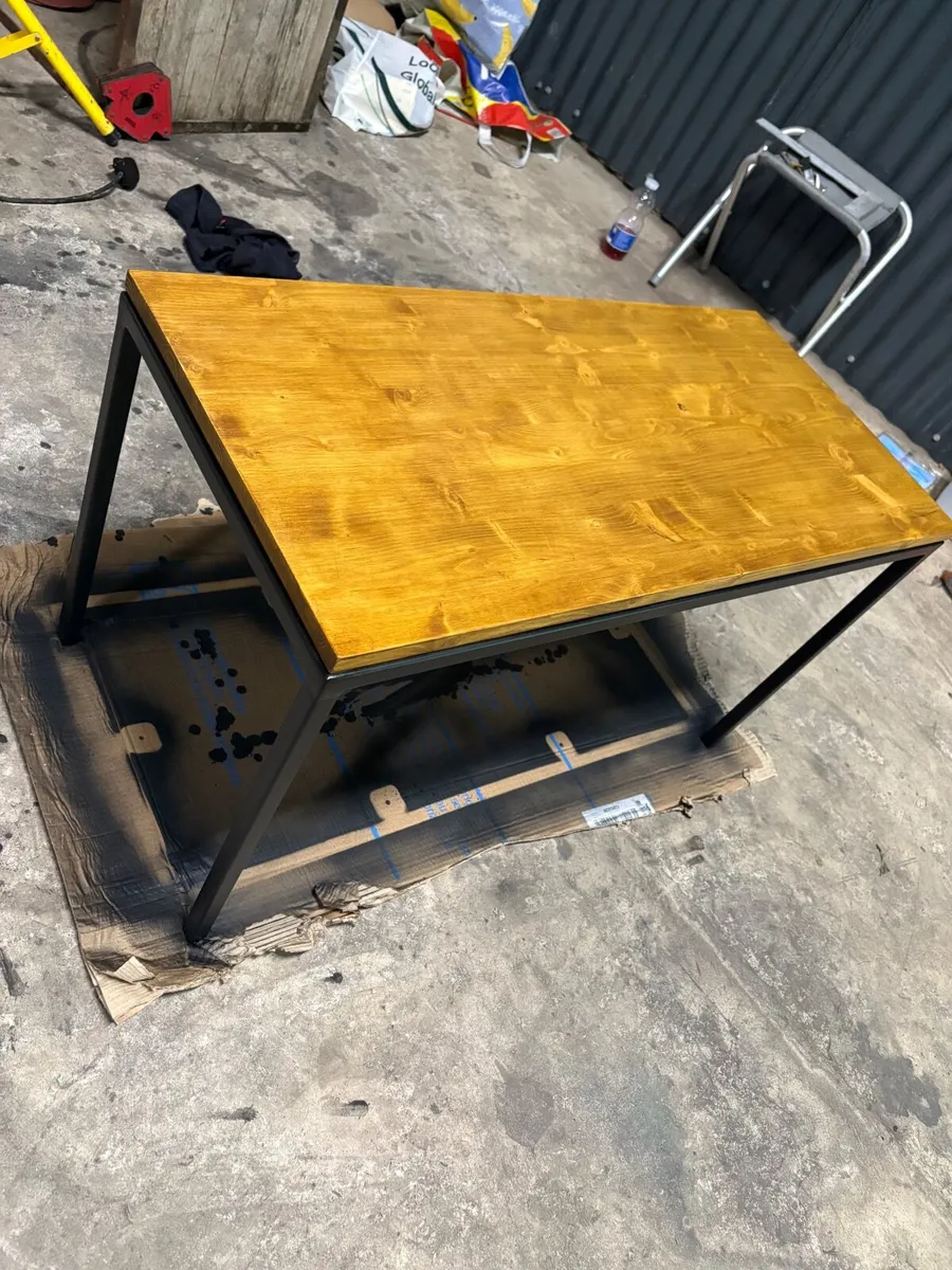 Industrial coffee table - Image 2