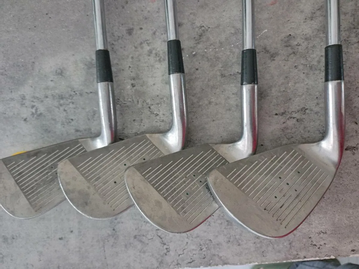 McGregor Golf irons. Right handed clubs. - Image 3