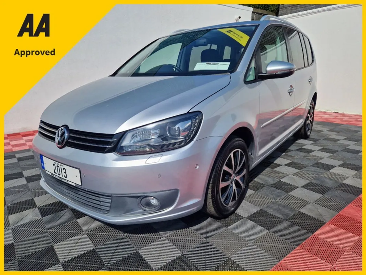 Volkswagen Touran Highline 1.4 Petrol Automatic 7 - Image 1