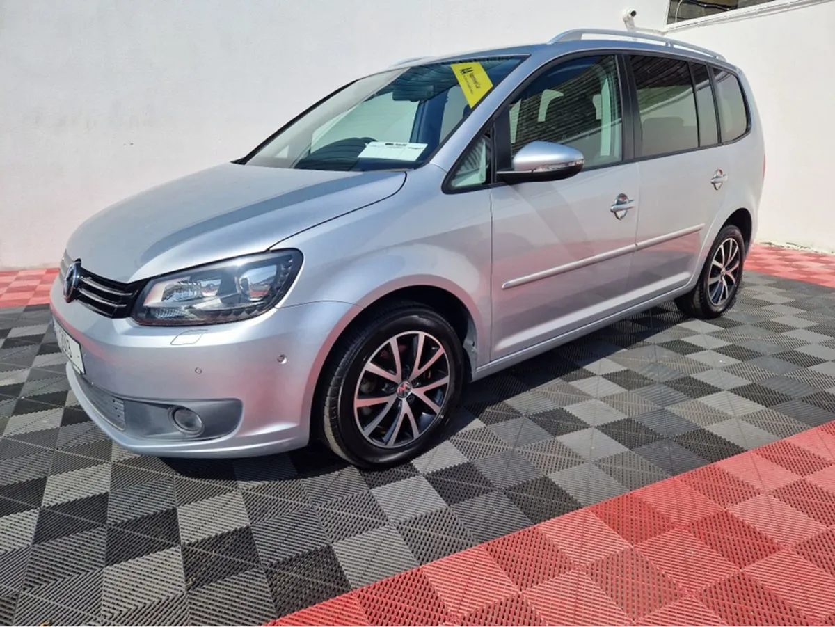 Volkswagen Touran Highline 1.4 Petrol Automatic 7 - Image 2