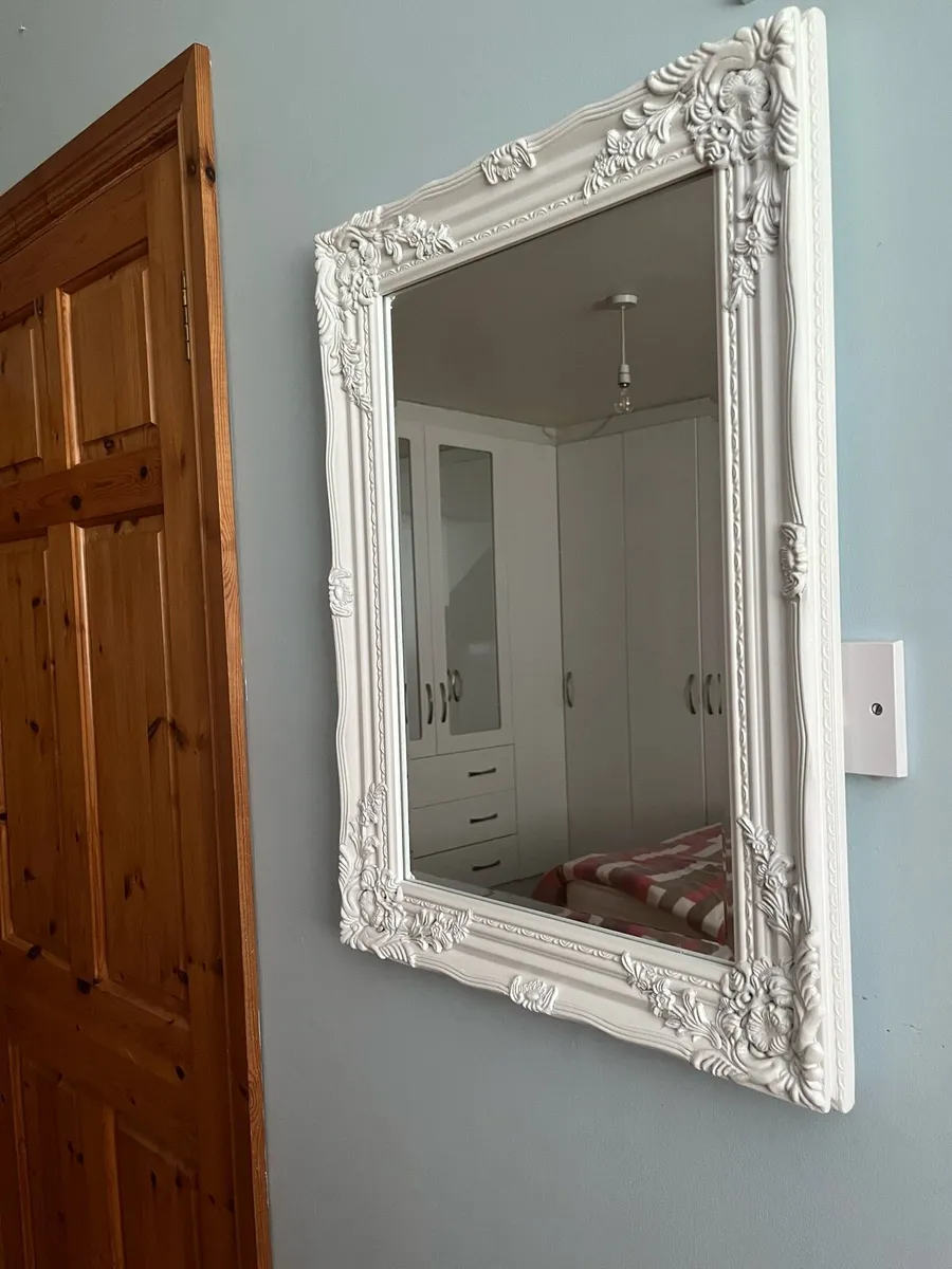 Miror