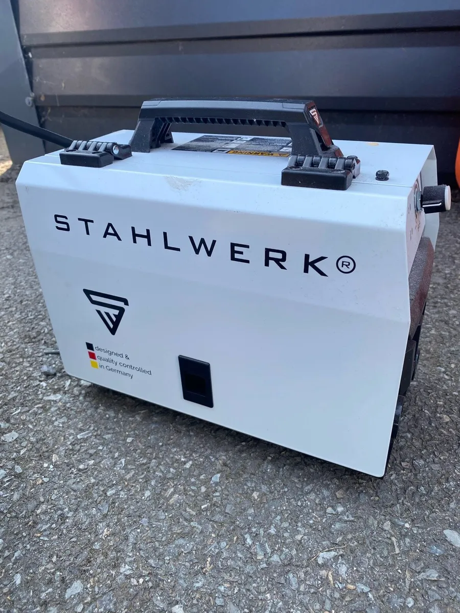Welding machine - Image 2