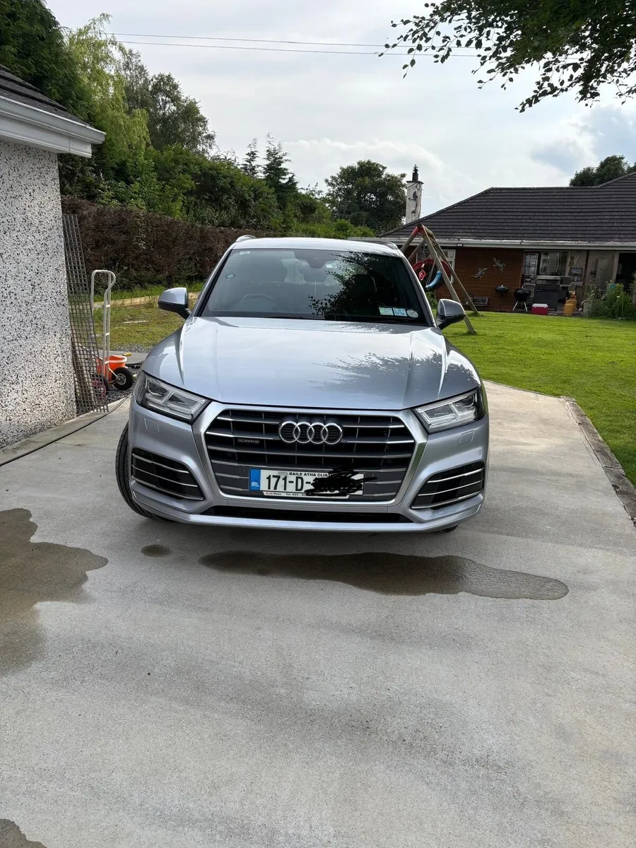 Audi Q5 S line - Image 1