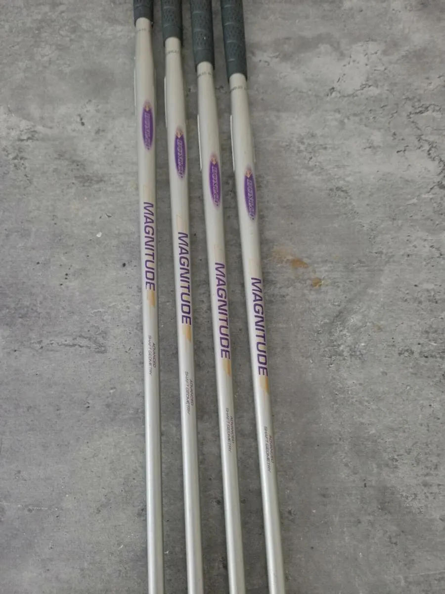 Dunlop Golf irons. Right handed clubs. - Image 4