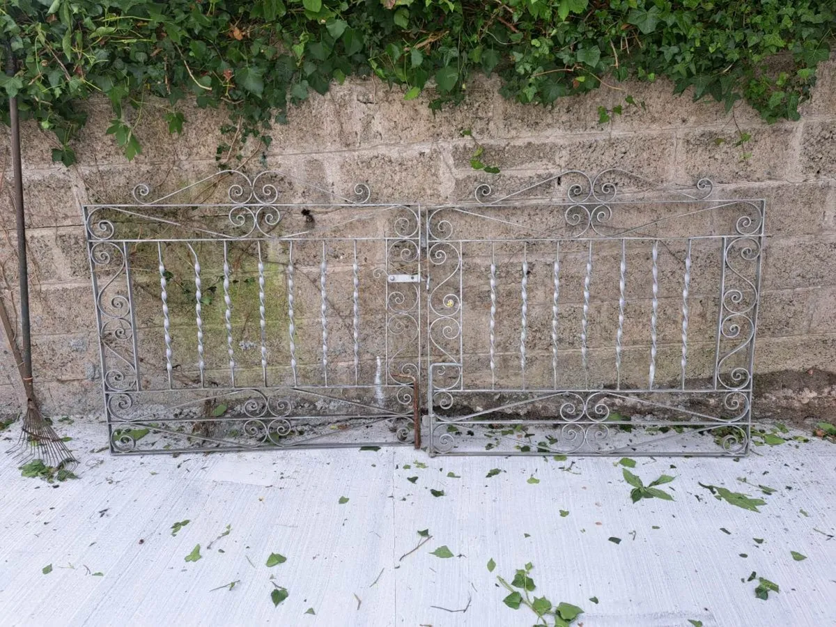 Gates - Image 2
