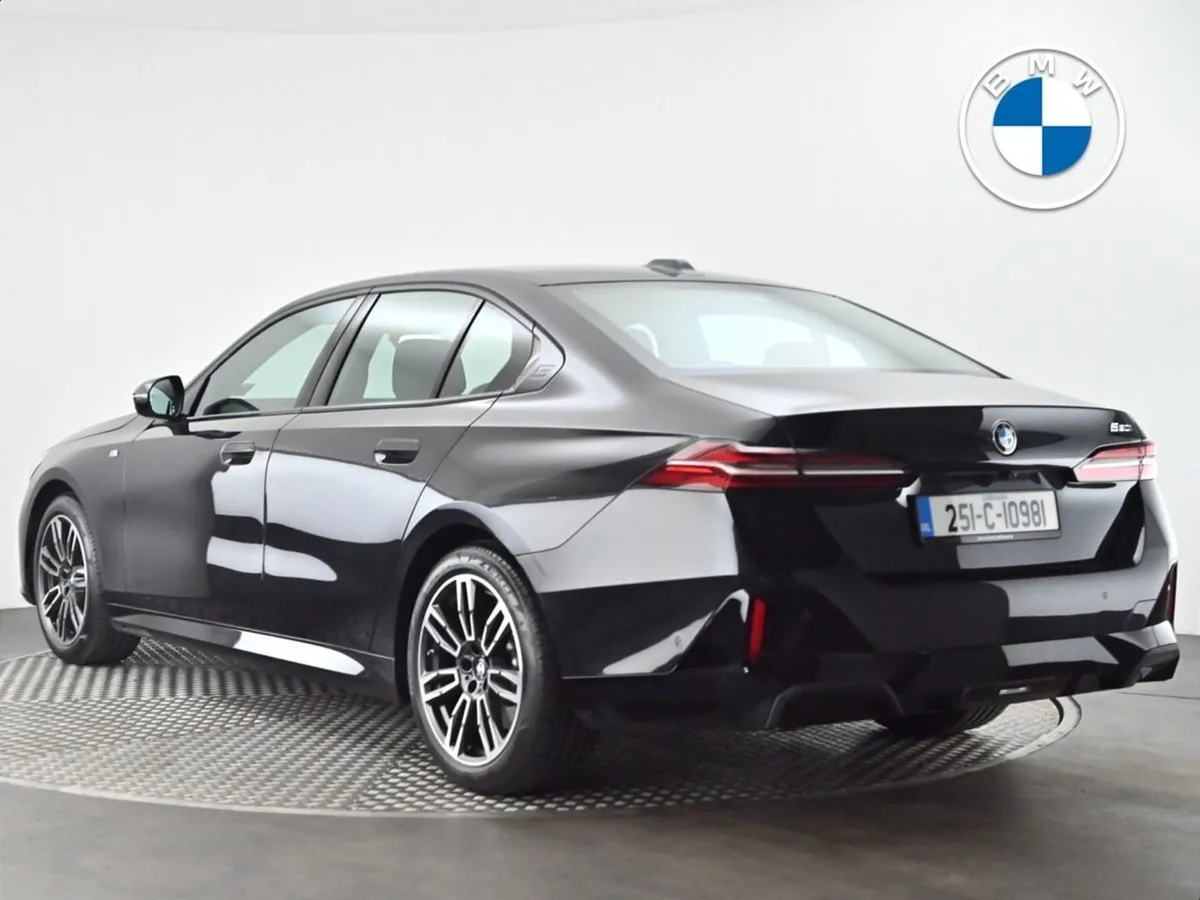 BMW 5 Series 520i M Sport Saloon - Image 2