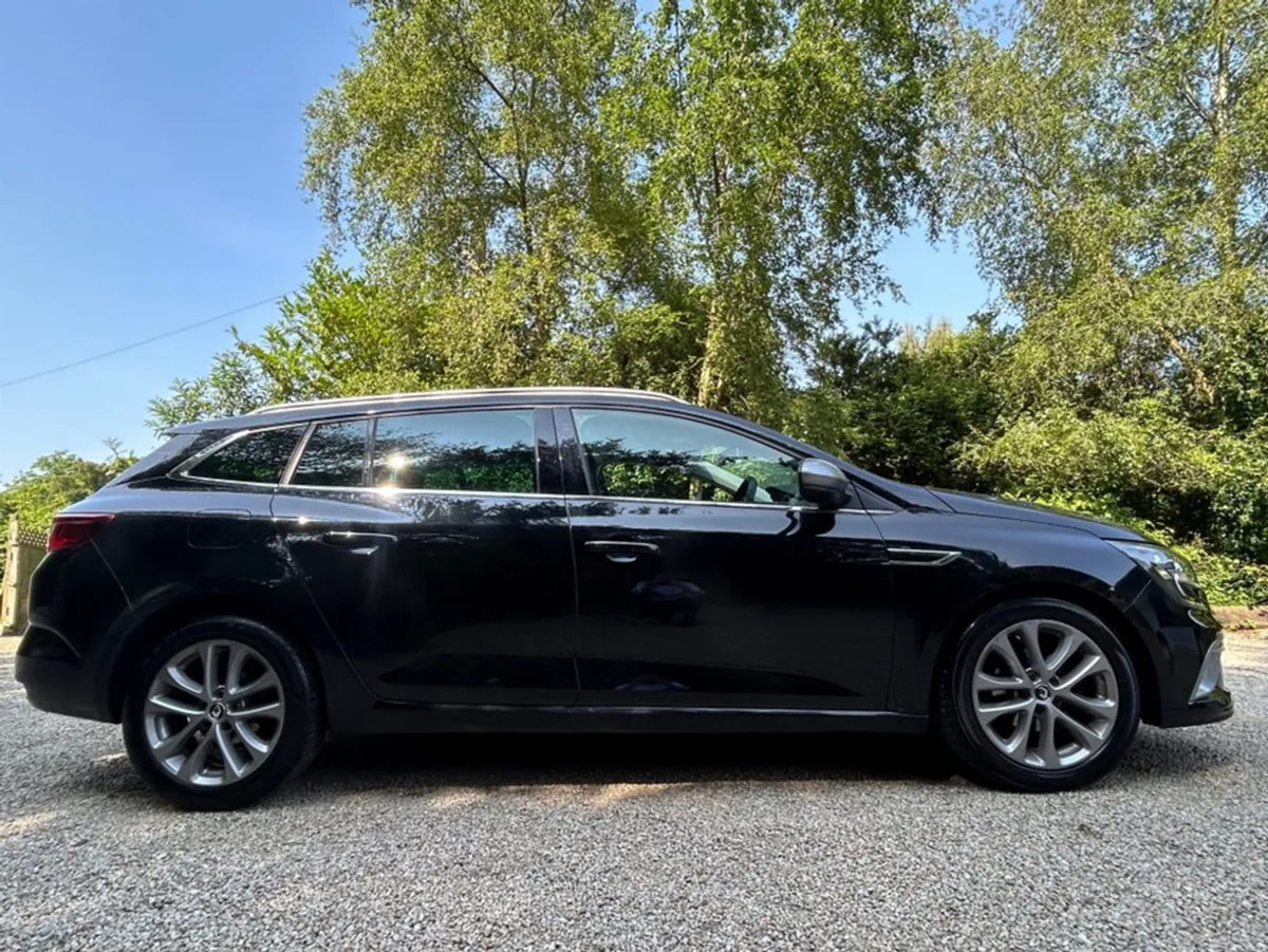 Renault Megane Sport Tourer GT Line - Image 2
