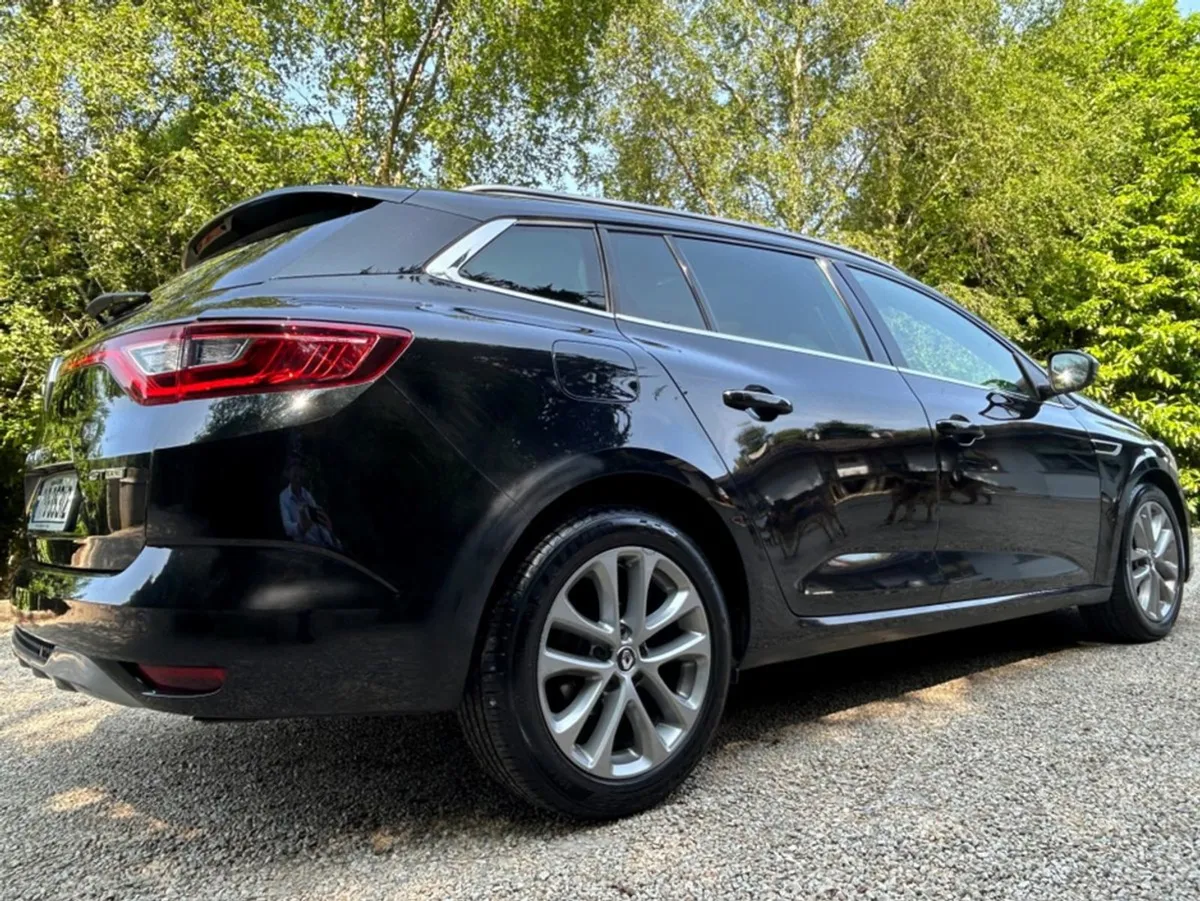 Renault Megane Sport Tourer GT Line - Image 3