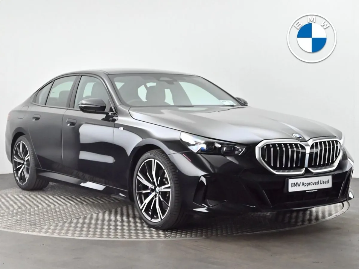 BMW 5 Series 520i M Sport Saloon - Image 1