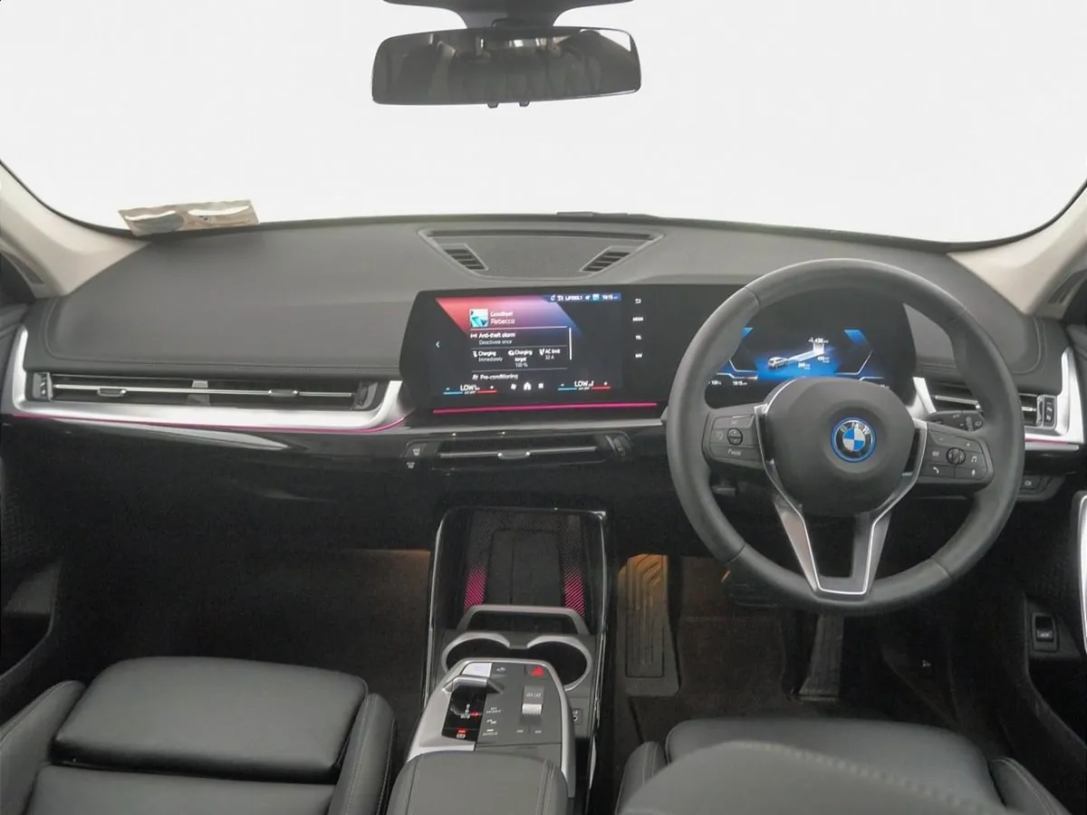 BMW iX1 Edrive20 Xline - Image 4