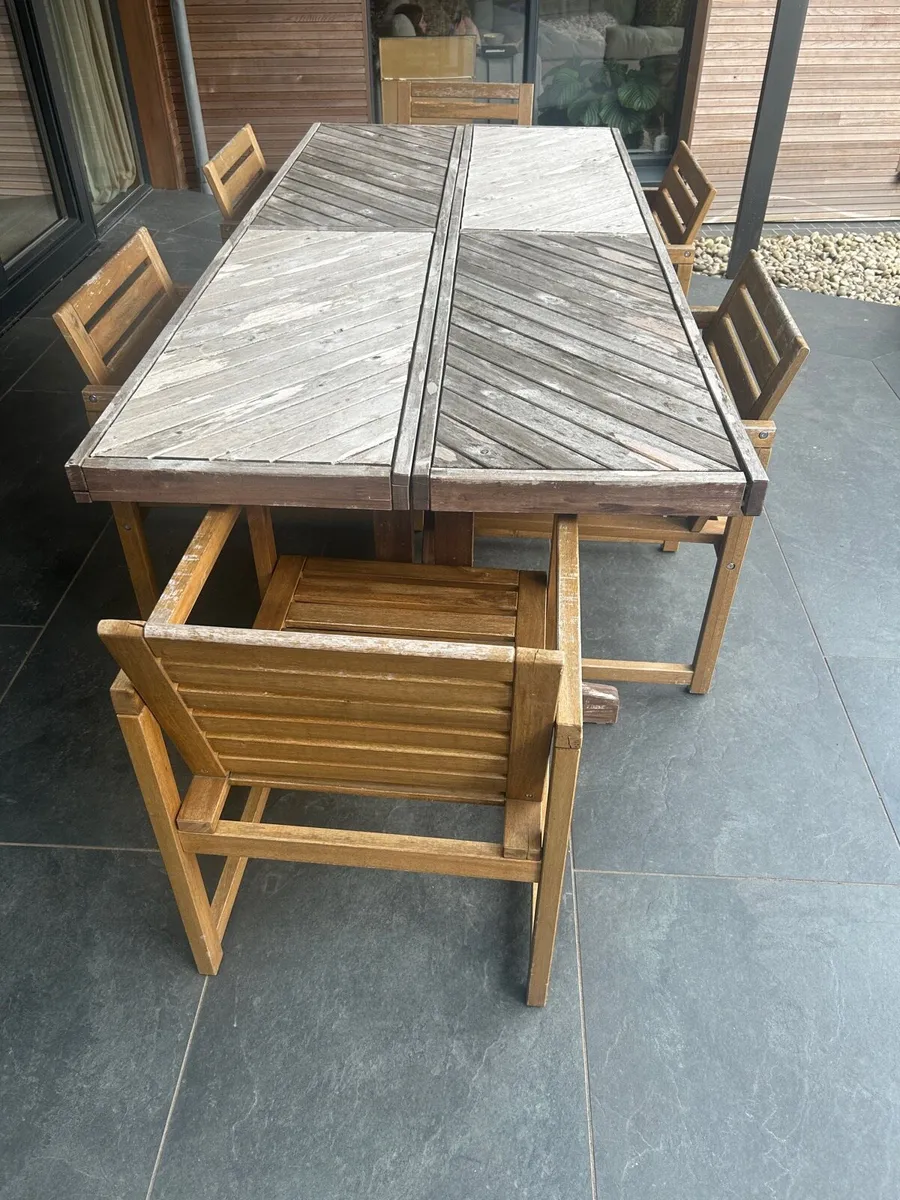 Garden table and chairs. - Image 2