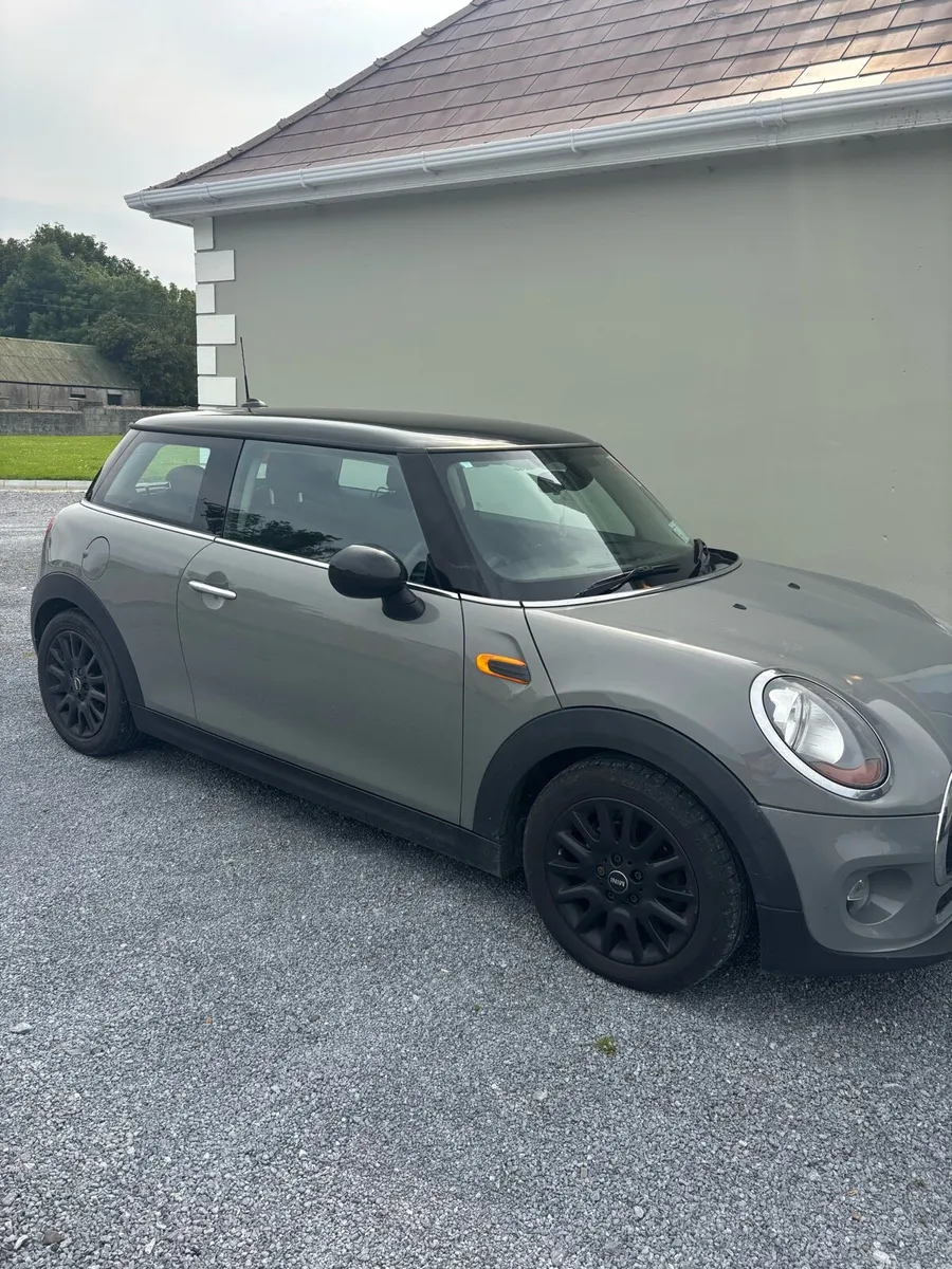 2017 Mini Cooper D 1.5L Diesel - Image 2