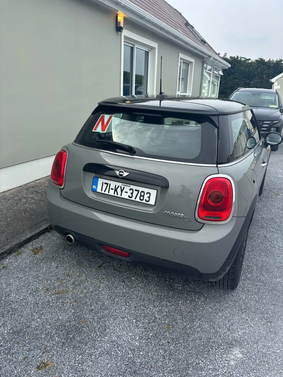 2017 Mini Cooper D 1.5L Diesel - Image 3