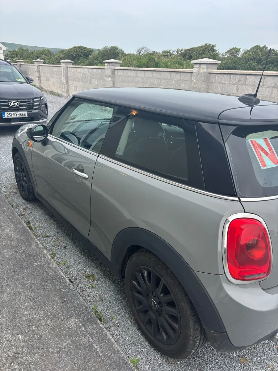 2017 Mini Cooper D 1.5L Diesel - Image 4