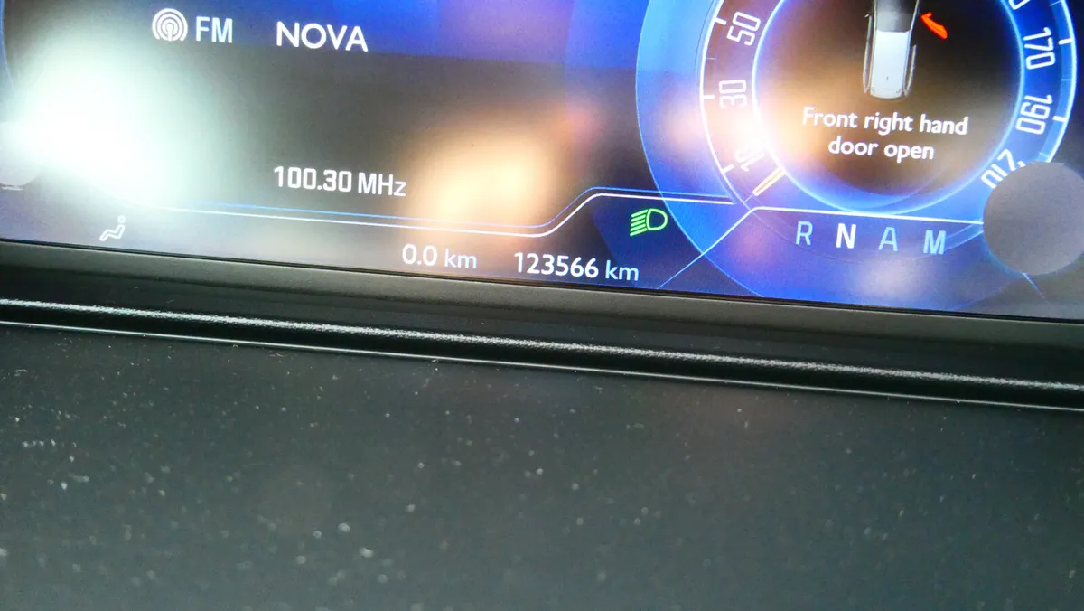 Citroen C4 2014 Seven seater - Image 4