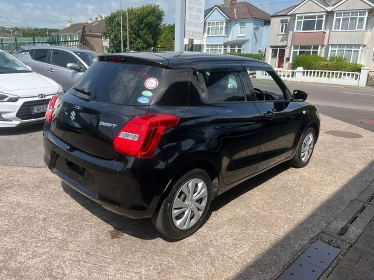 Suzuki Swift 1.2 Automatic - Image 3