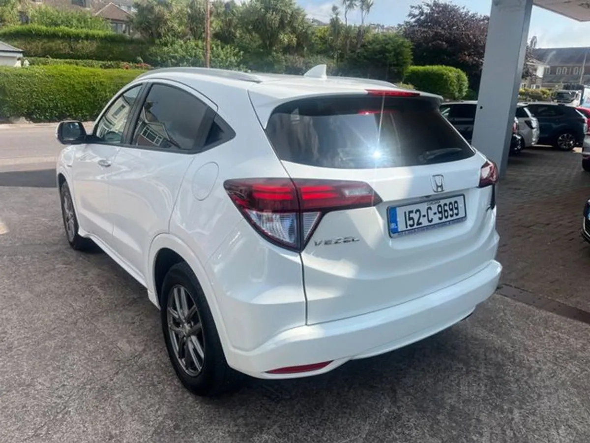 Honda Vezel 1.5 Daa-ru3 5DR Auto - Image 4