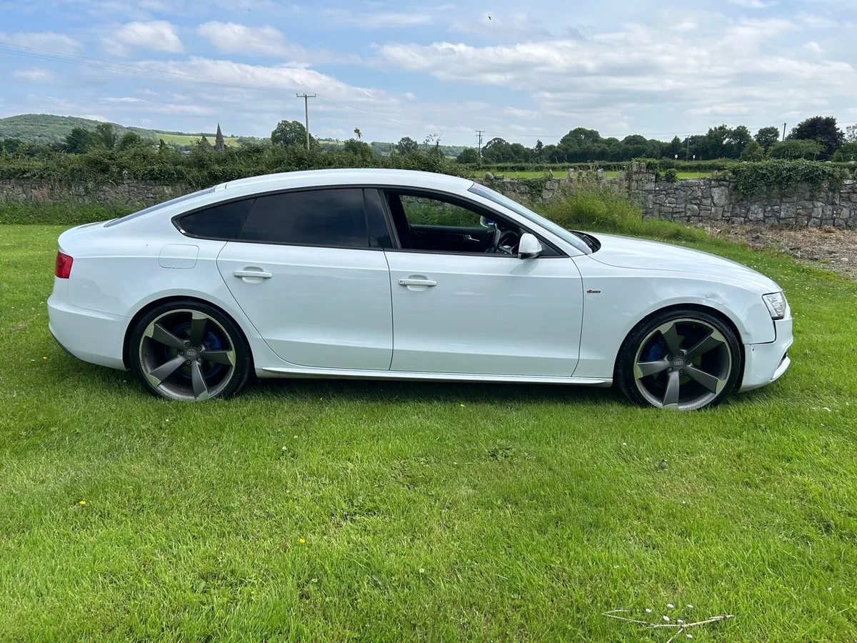 Audi A5 S-Line Black Edition - Image 4