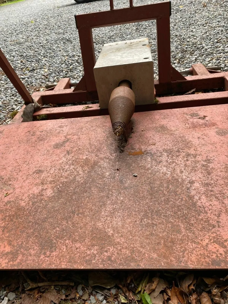 Log Splitter/Screw Splitter for Tractor - Image 2