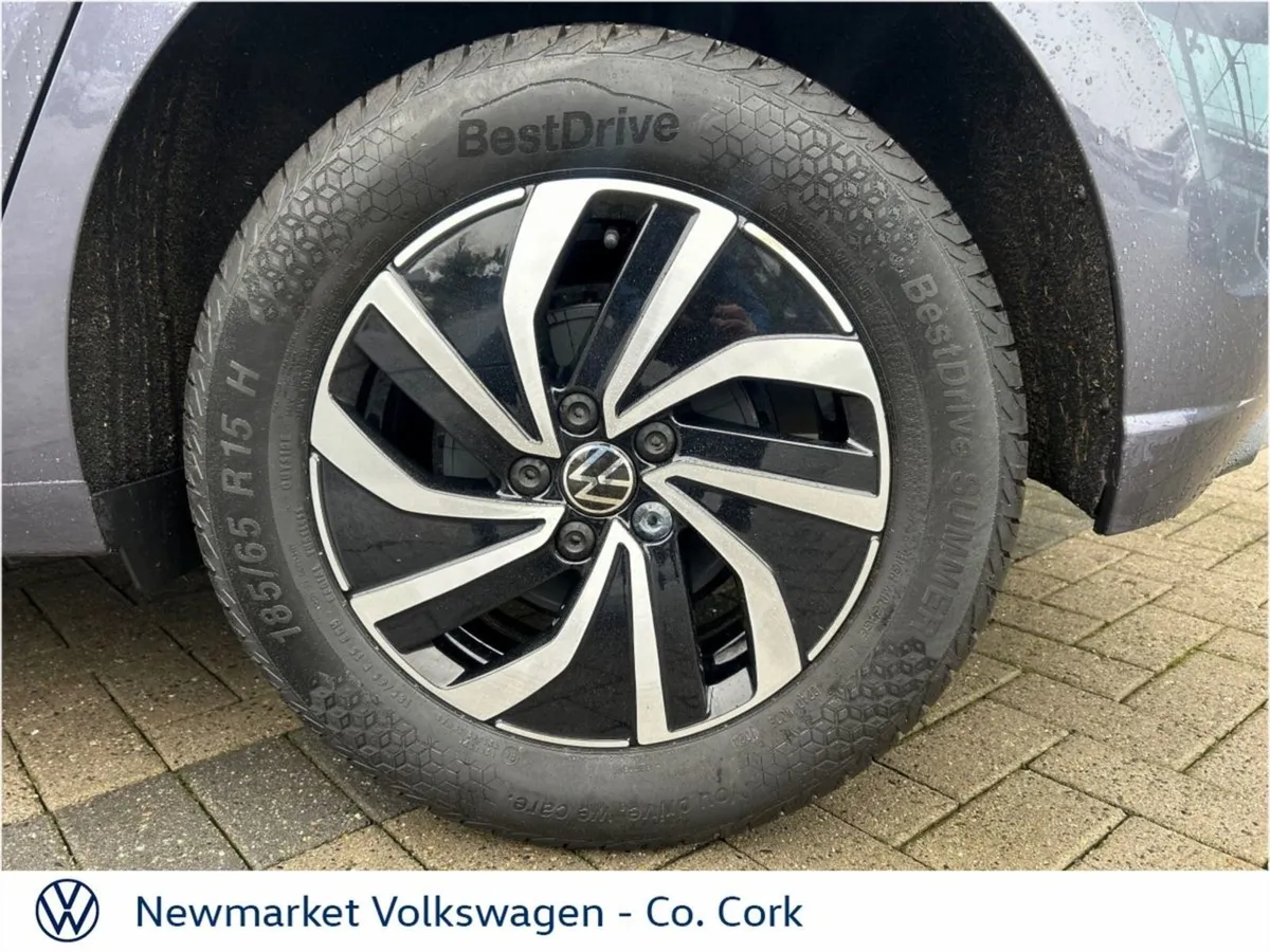 Volkswagen Polo 1.0tsi 95bhp Life DSG Automatic - Image 2