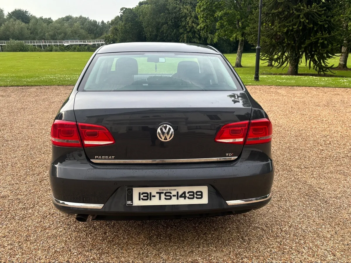 2013 Volkswagen Passat 1.6 TDI 105 highline model - Image 4