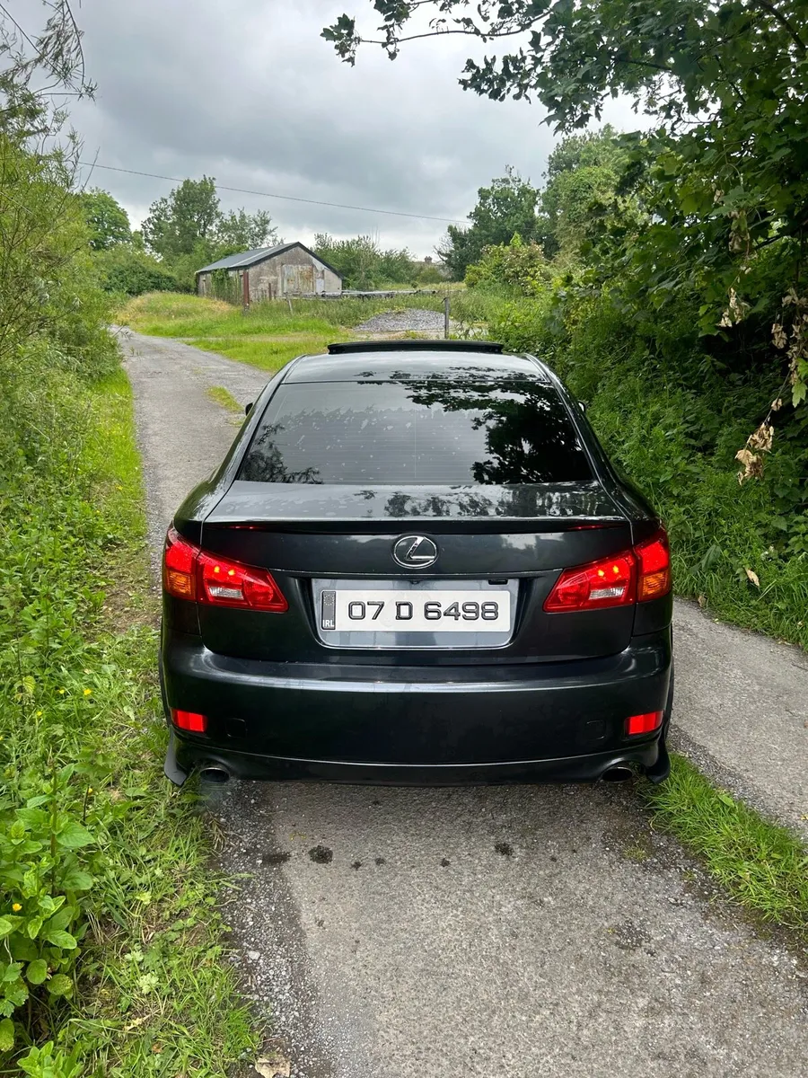 Lexus 250 - Image 3