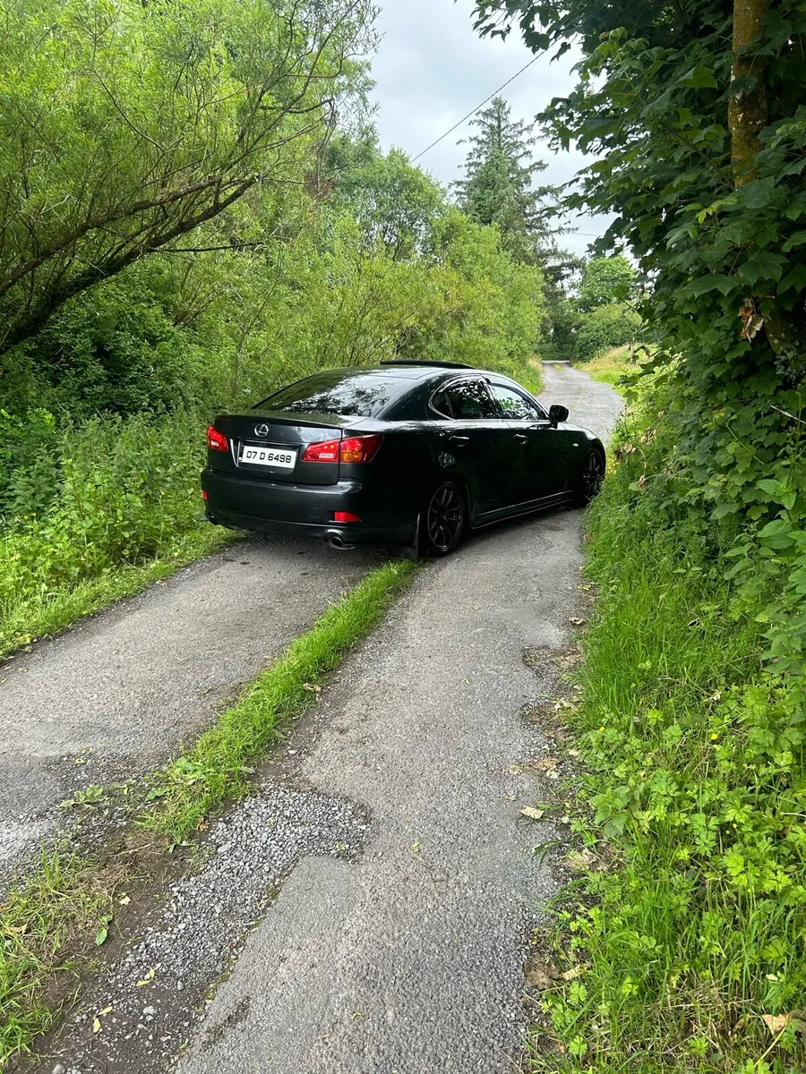 Lexus 250 - Image 2
