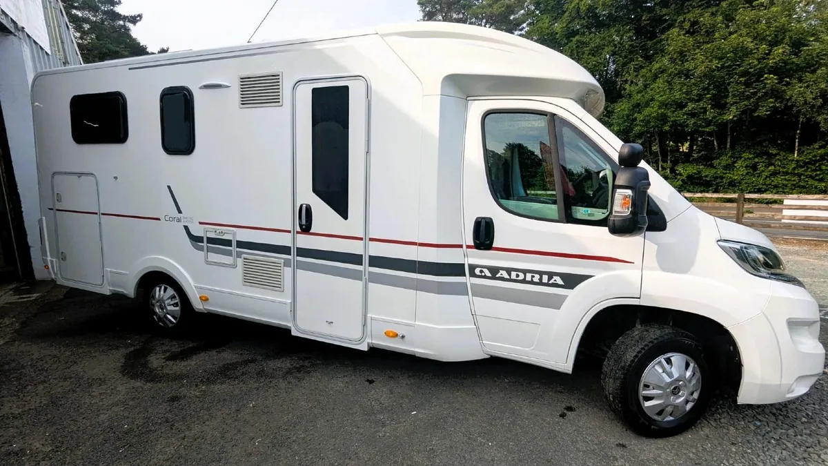 2017 ADRIA 3 LUXARY 3 BERTH - Image 4