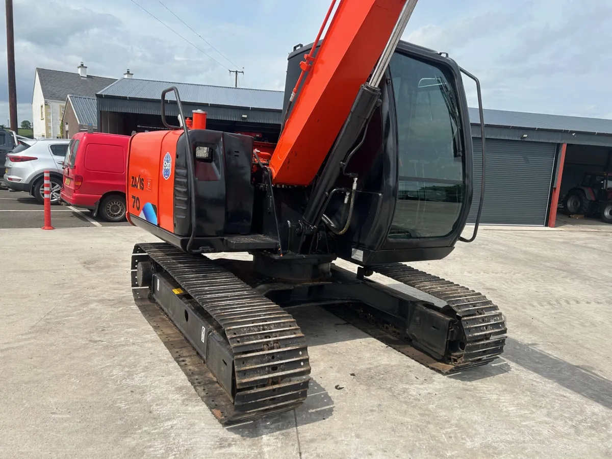 2014 Hitachi Zaxis 70 - Image 3