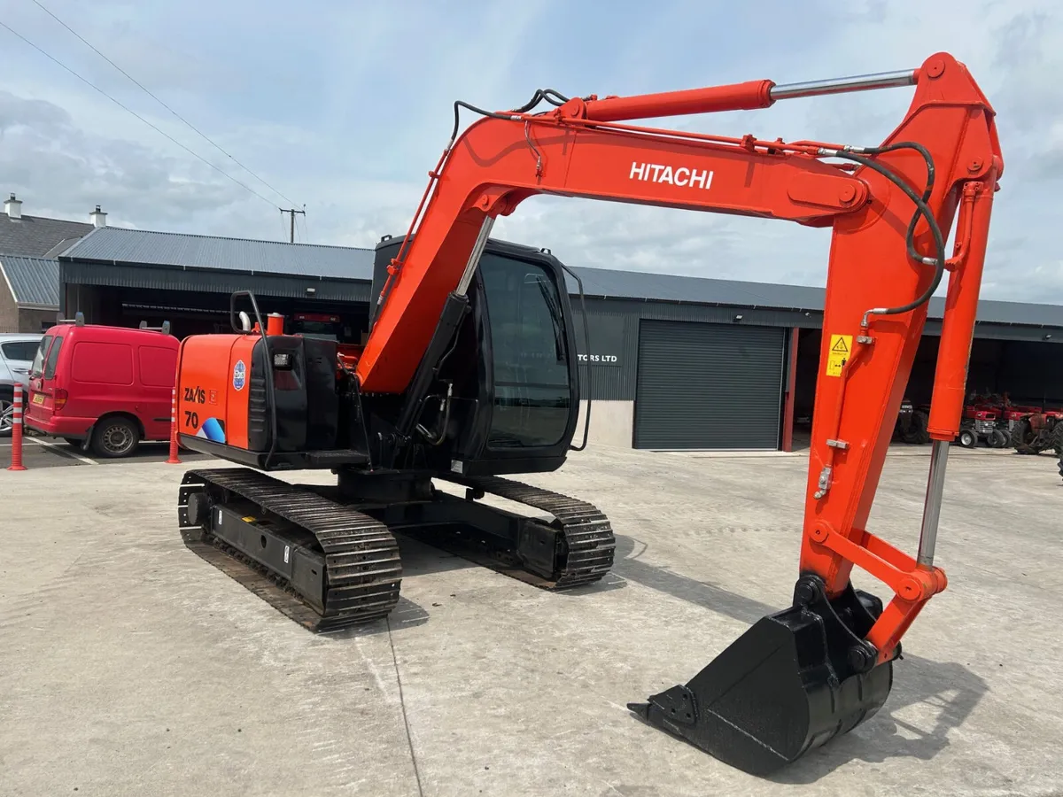 2014 Hitachi Zaxis 70 - Image 2