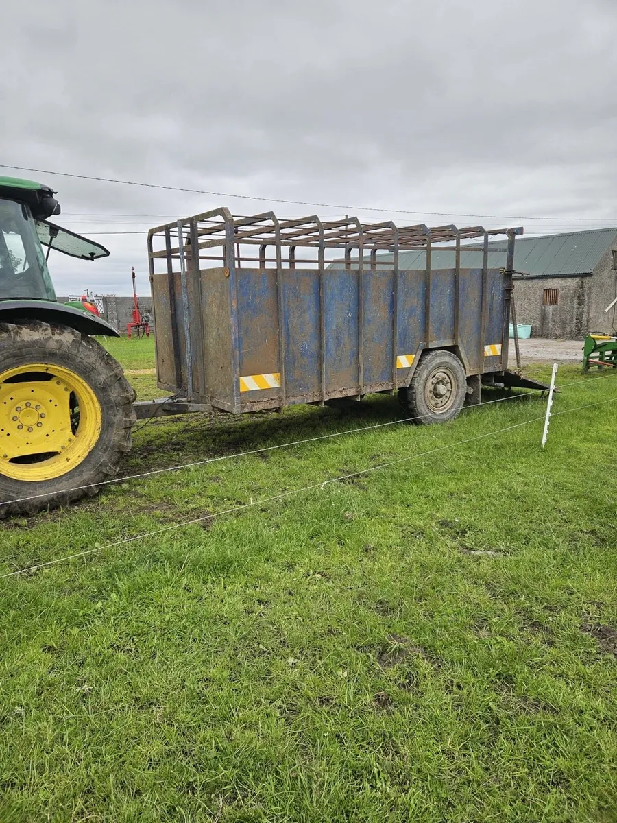Livestock trailer - Image 1