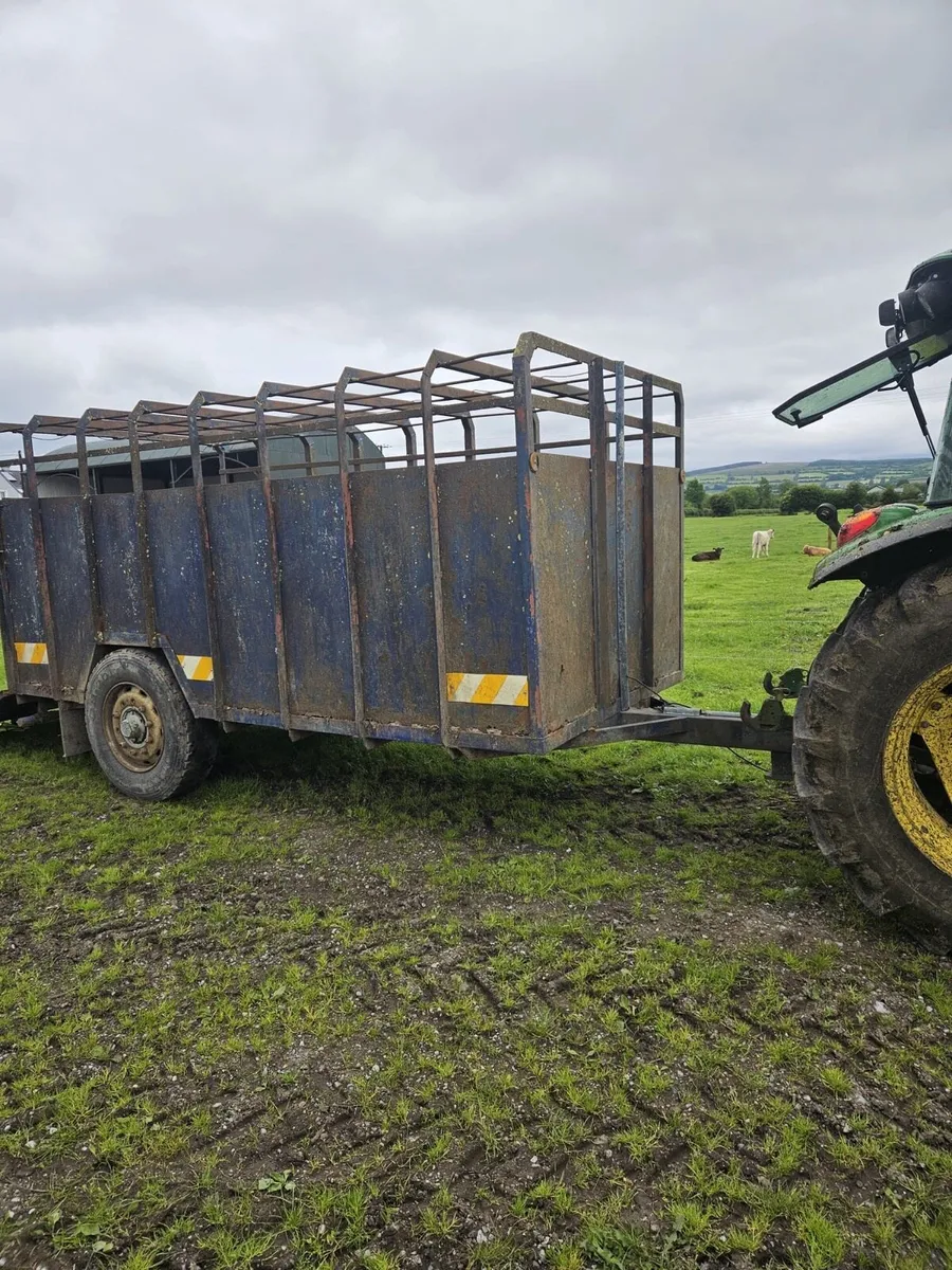 Livestock trailer - Image 2